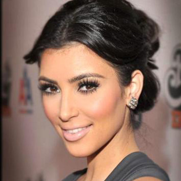 How to Get Kim Kardashian’s Glowing Cheeks